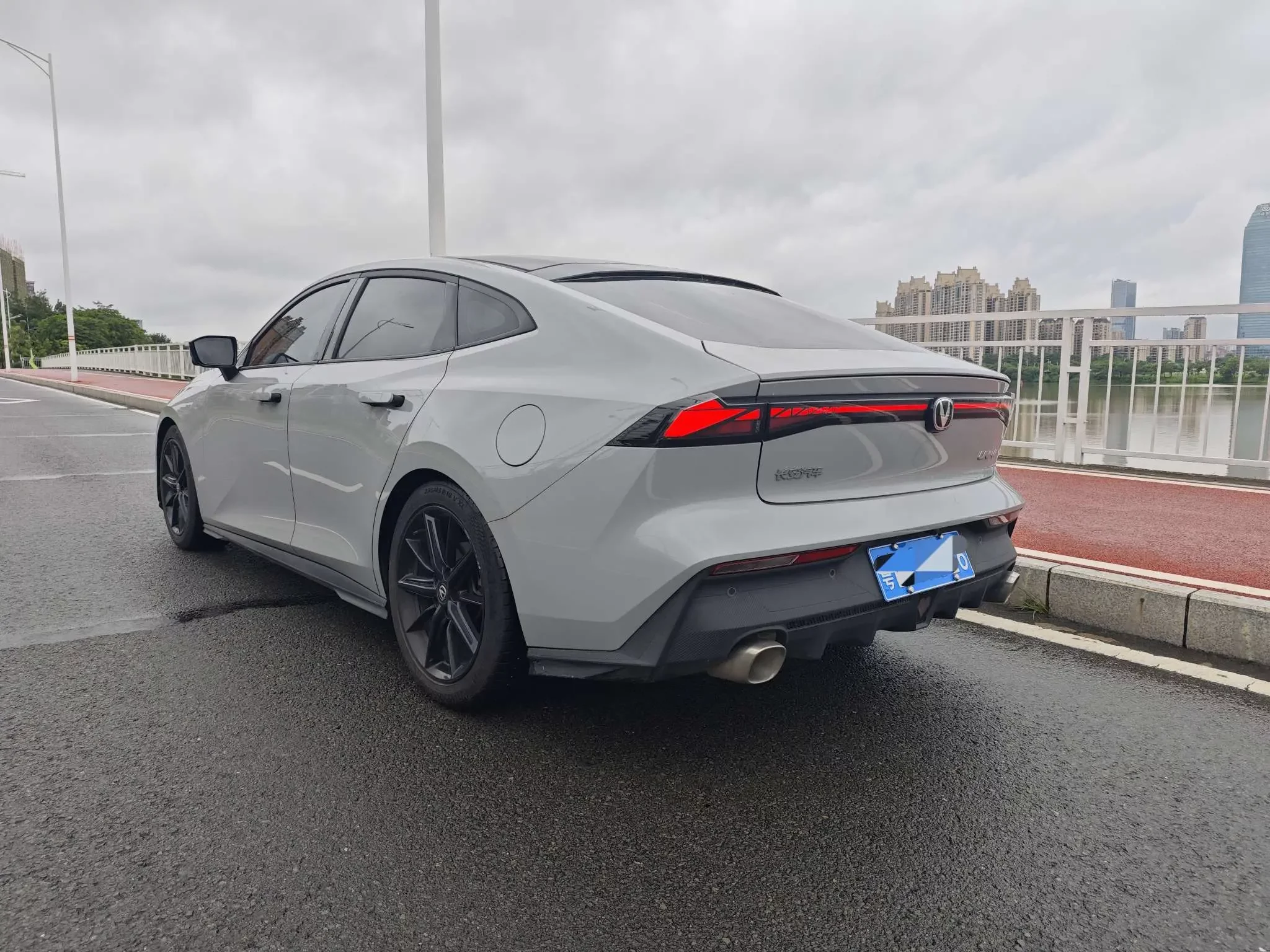 Changan UNI-V