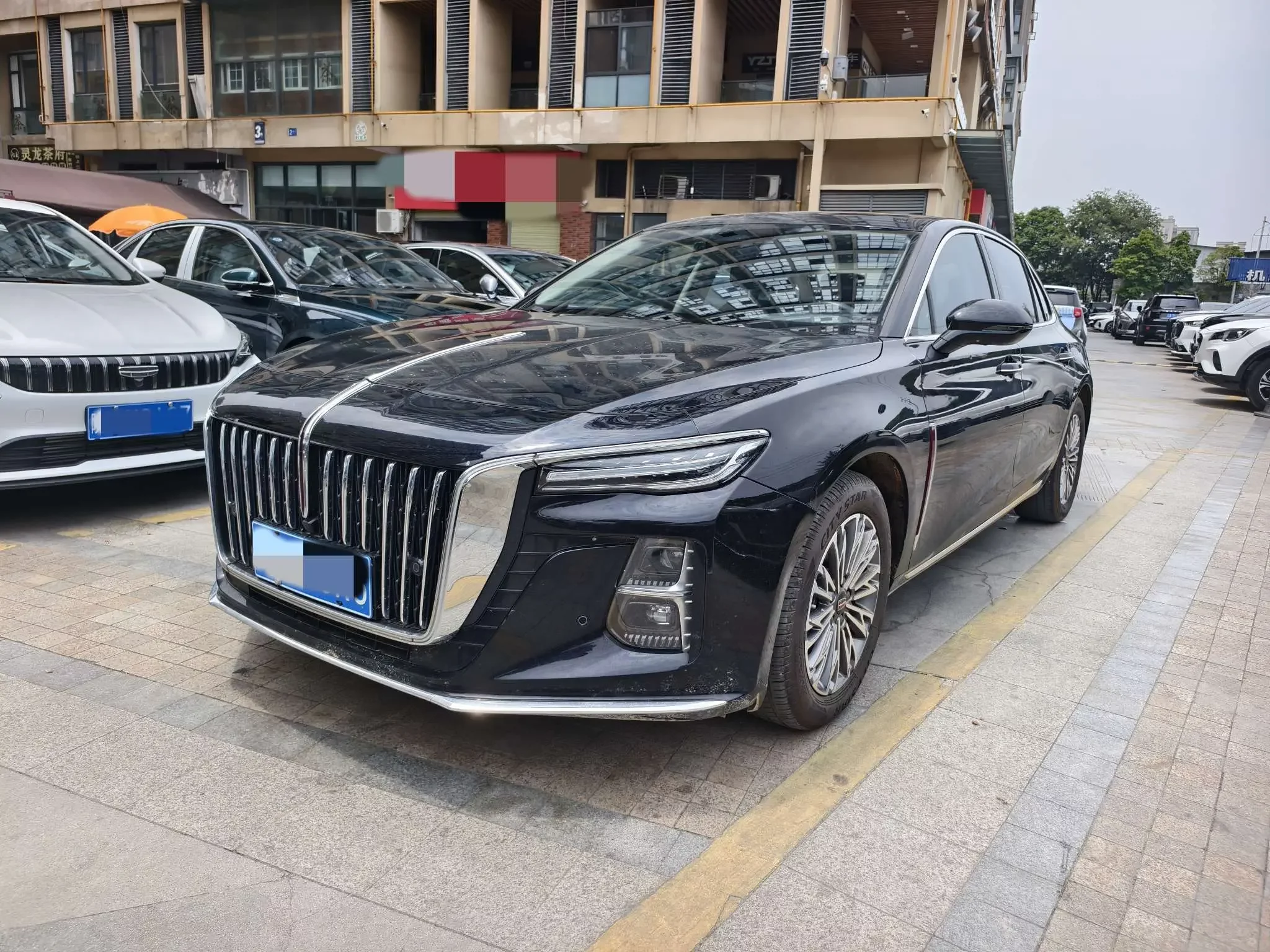Hongqi H5