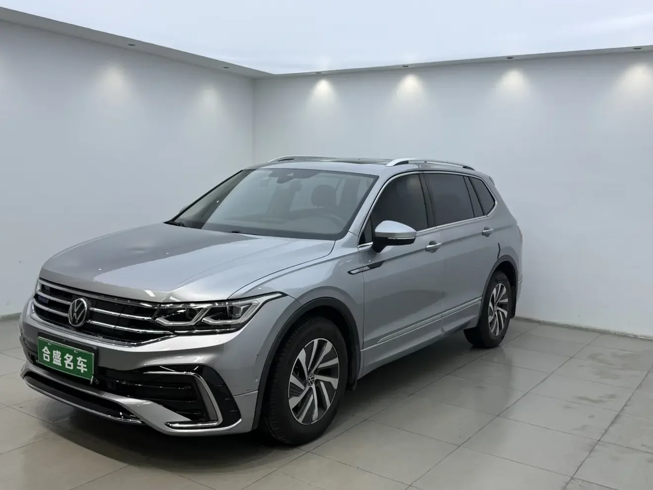 Volkswagen Tiguan L PHEV