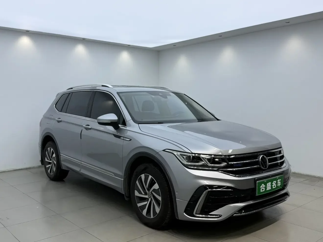 Volkswagen Tiguan L PHEV