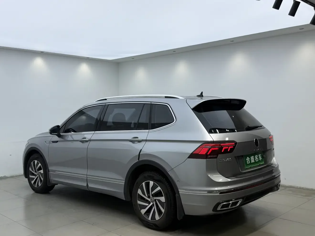 Volkswagen Tiguan L PHEV