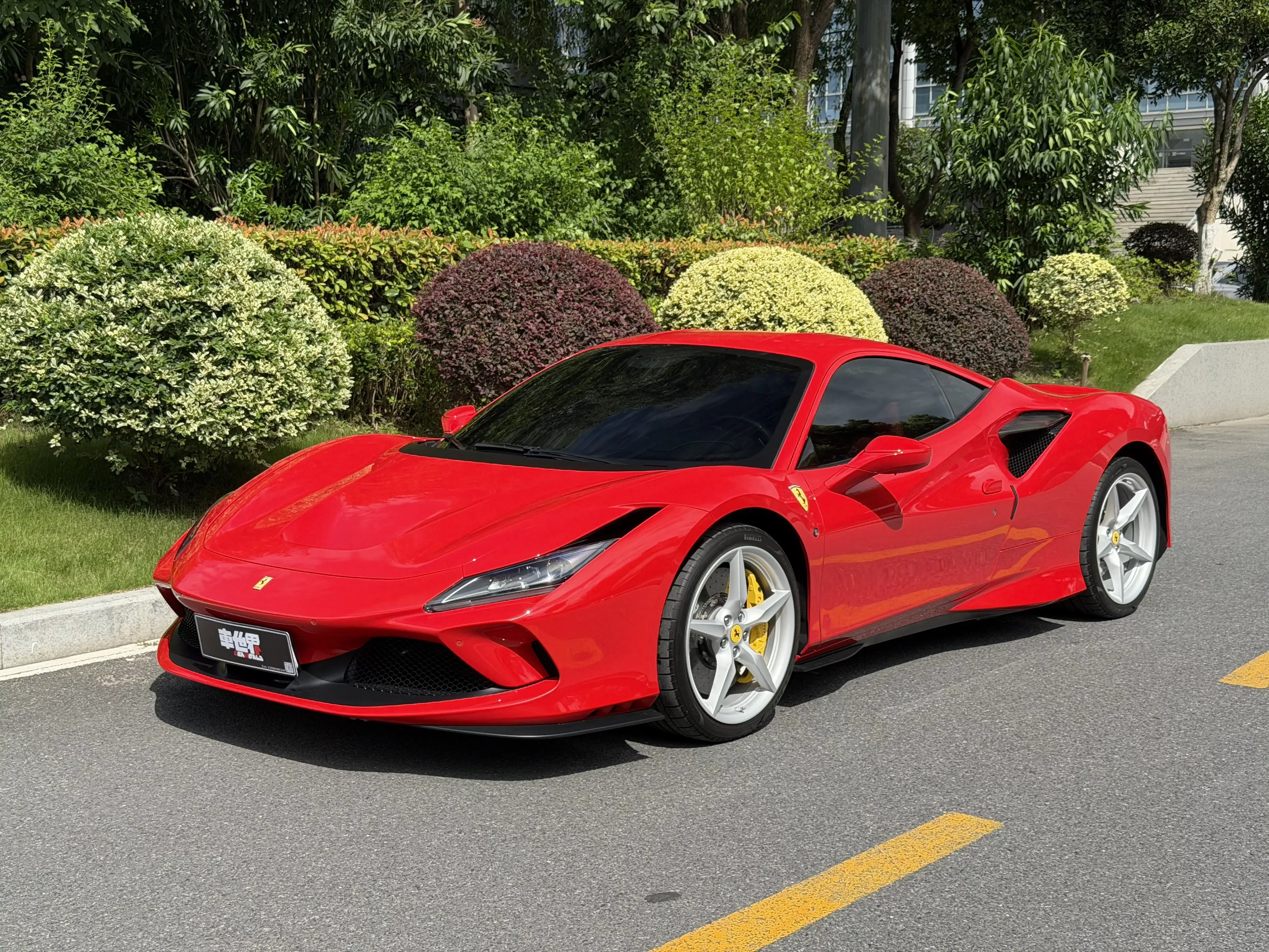Ferrari F8
