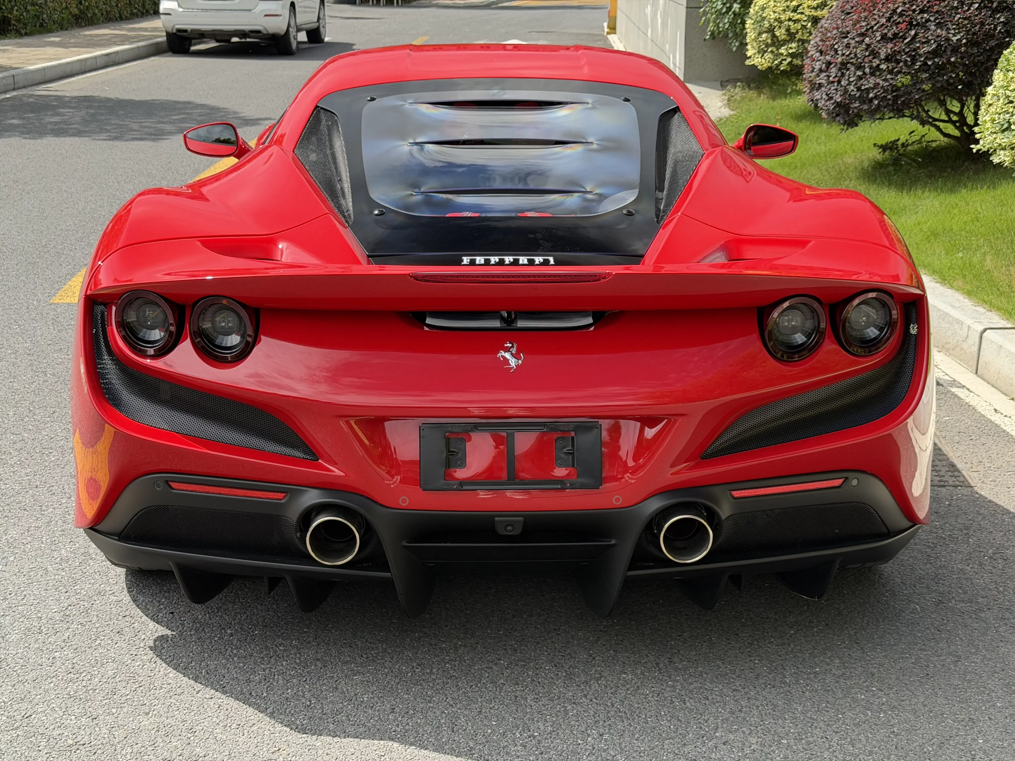 Ferrari F8