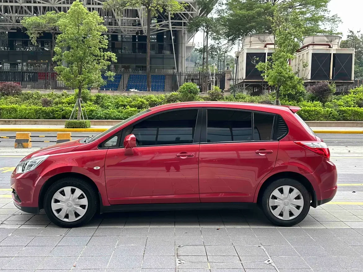 Kai Chen Venucia R50