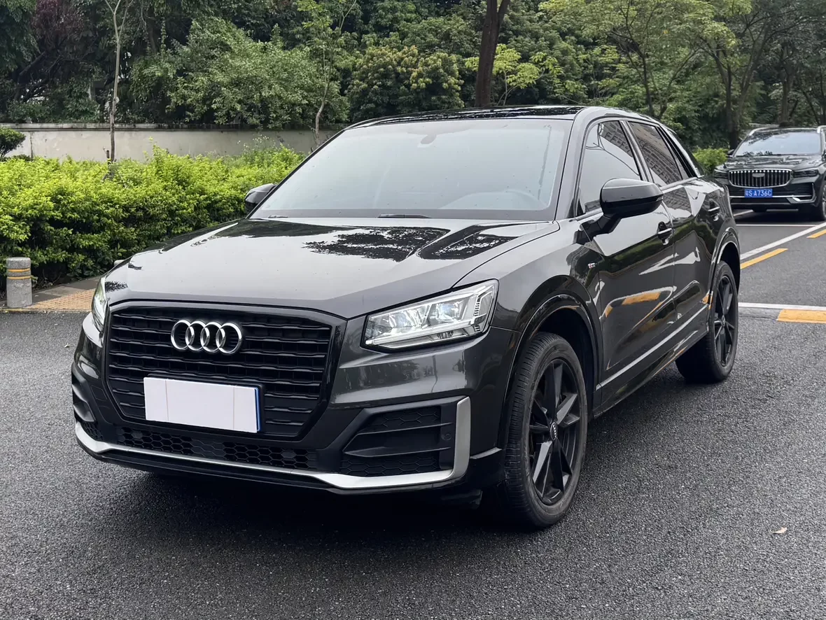 Audi Q2L