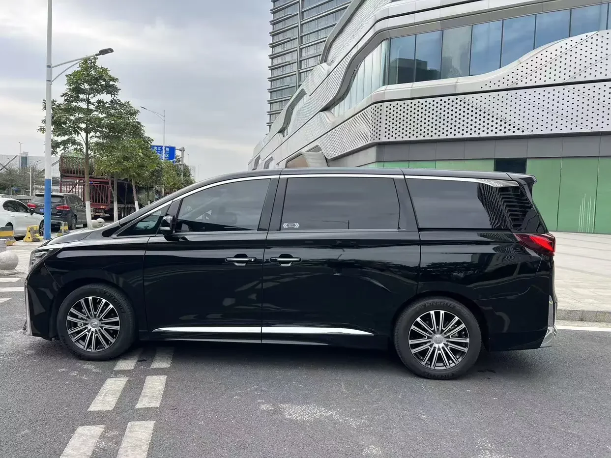 GAC Trumpchi M8