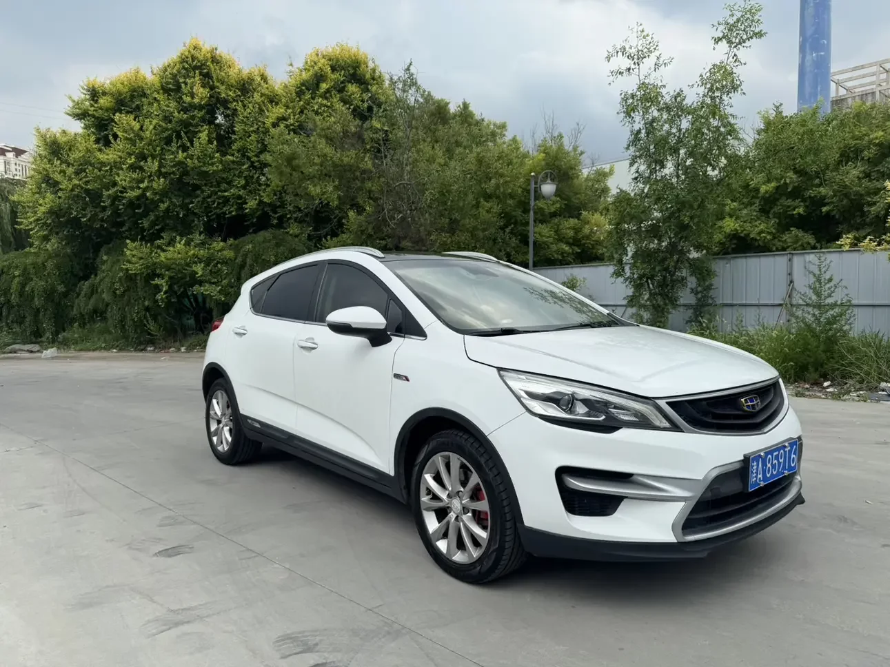 Geely Emgrand GS