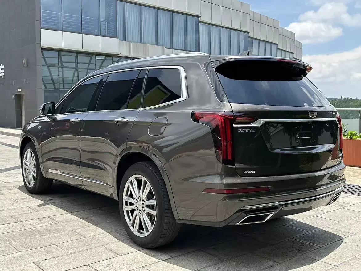 Cadillac XT6
