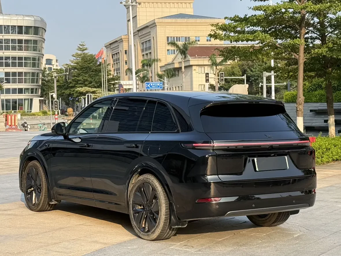 Lixiang L7