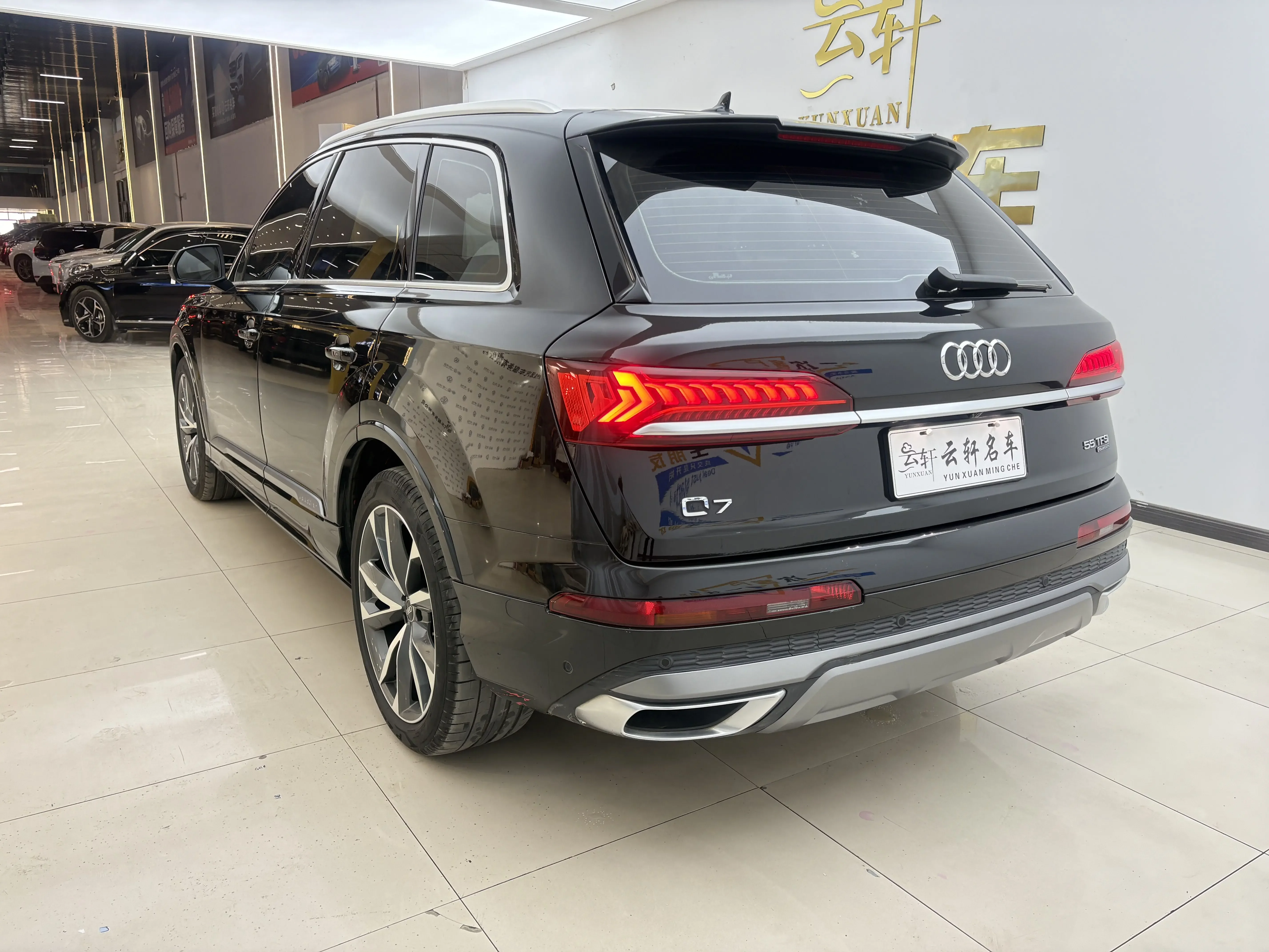 Audi Q7