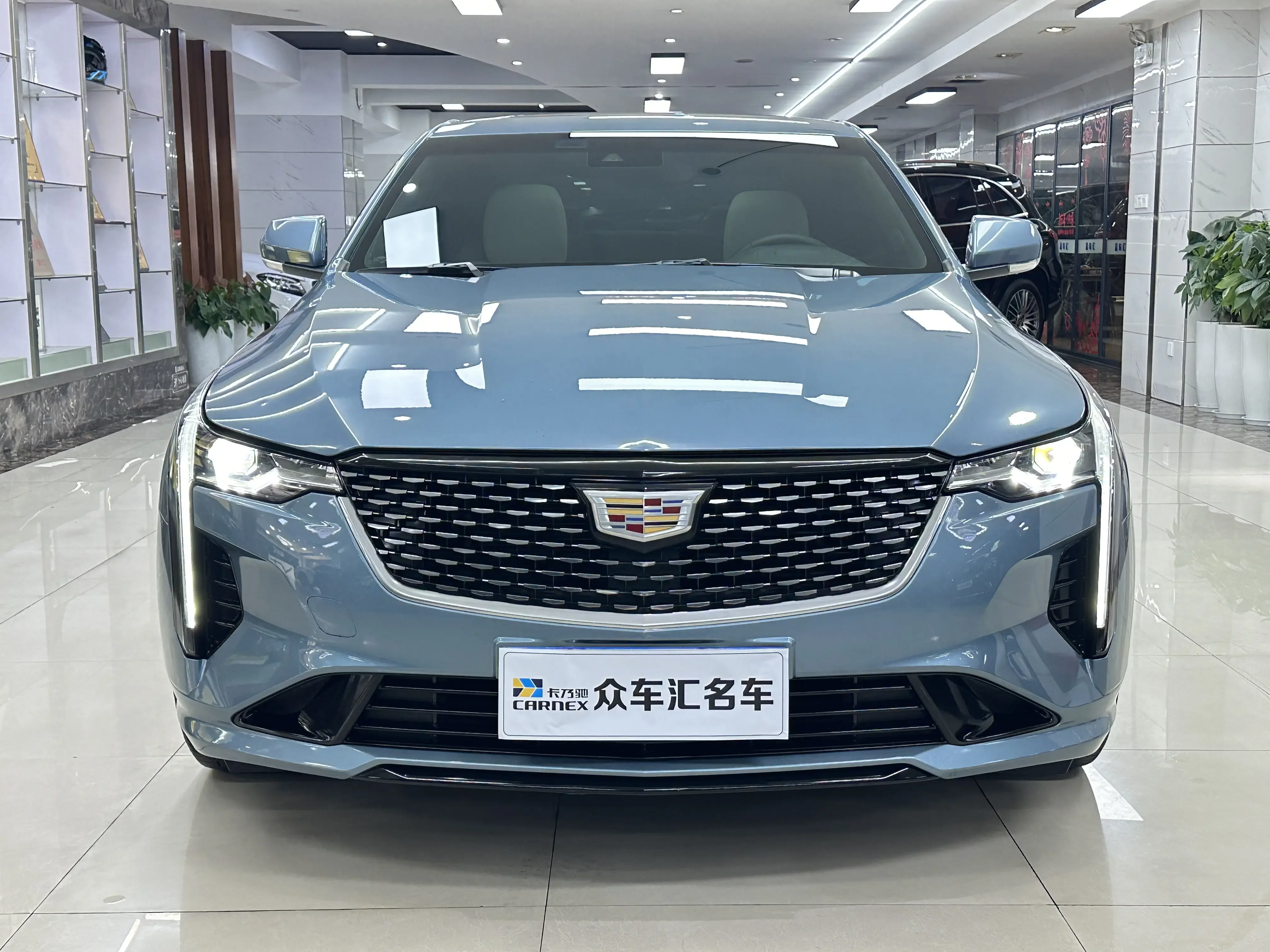 Cadillac CT4