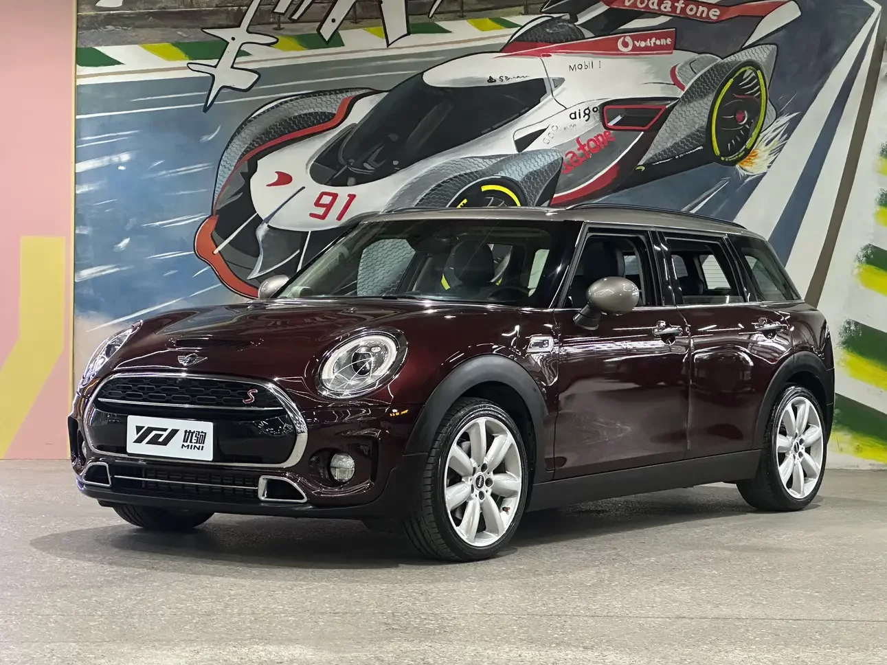 MINI CLUBMAN