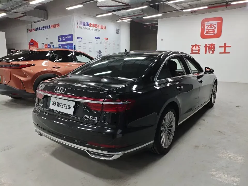 Audi A8