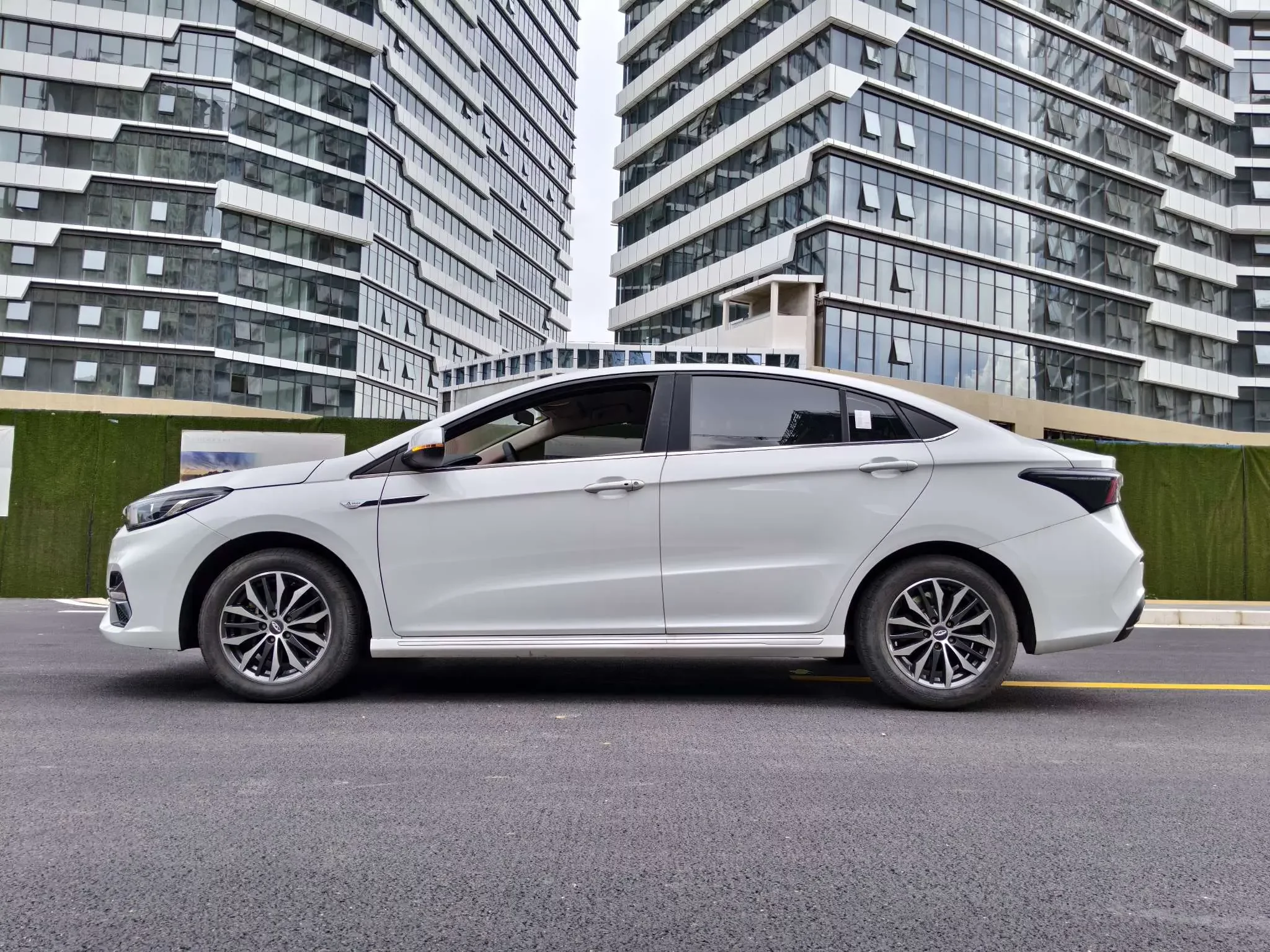 Omoda S5