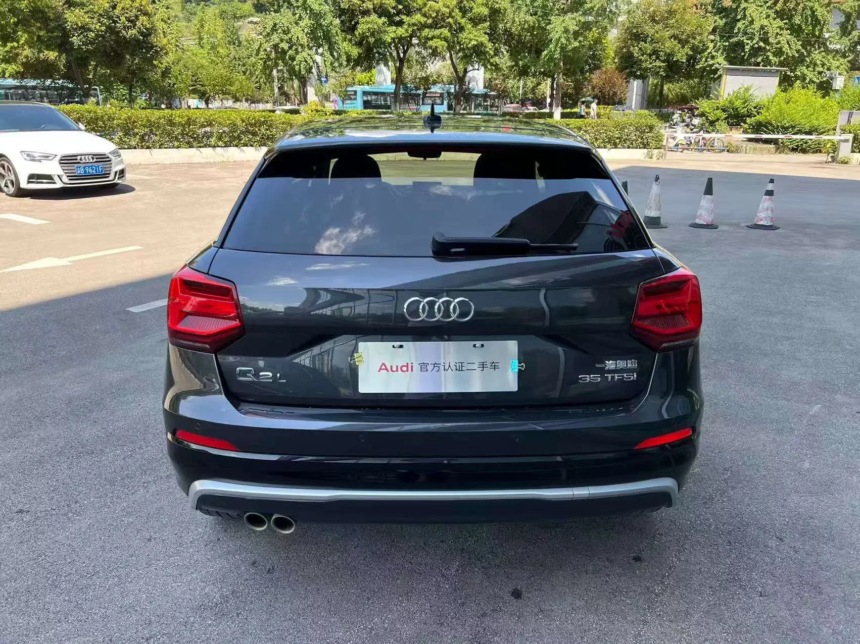 Audi Q2L