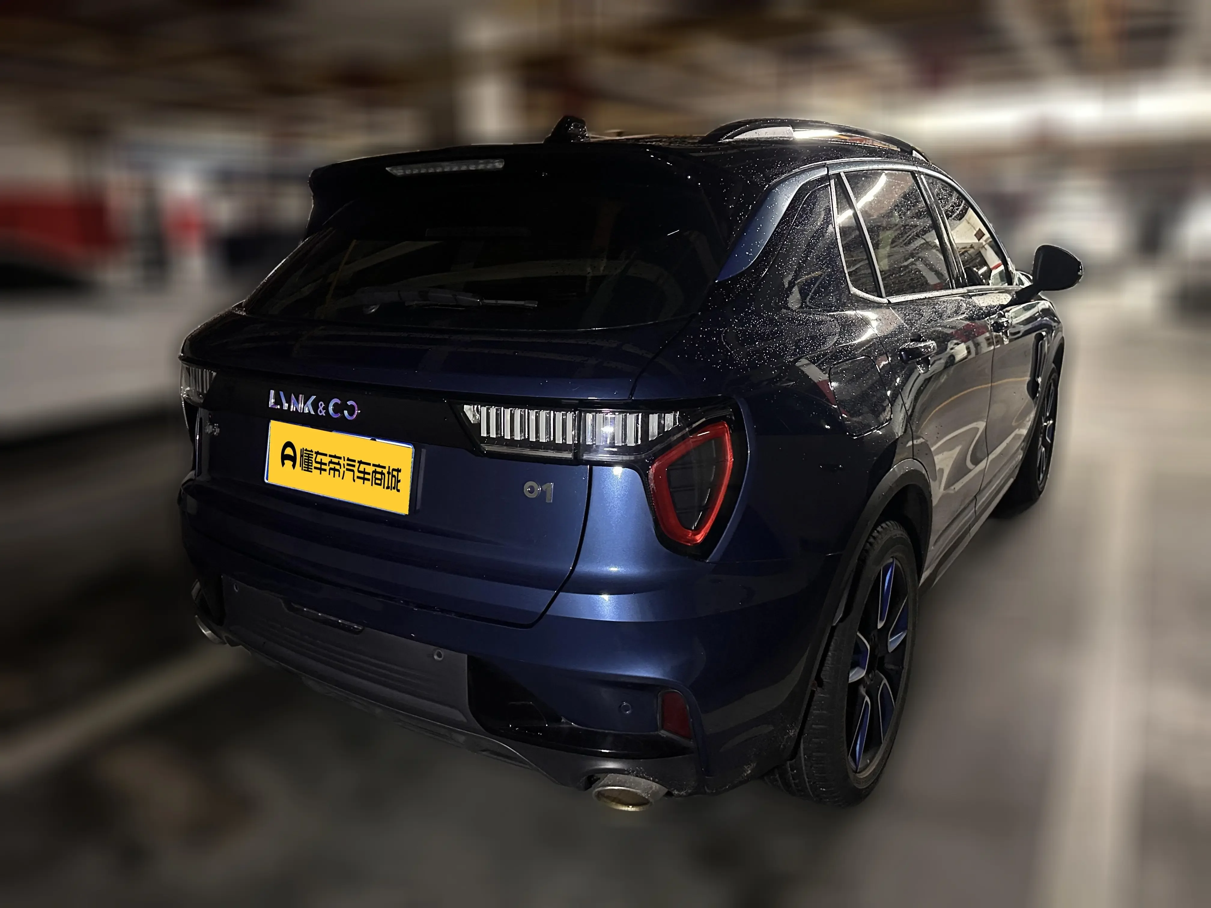 Lynk & Co 01
