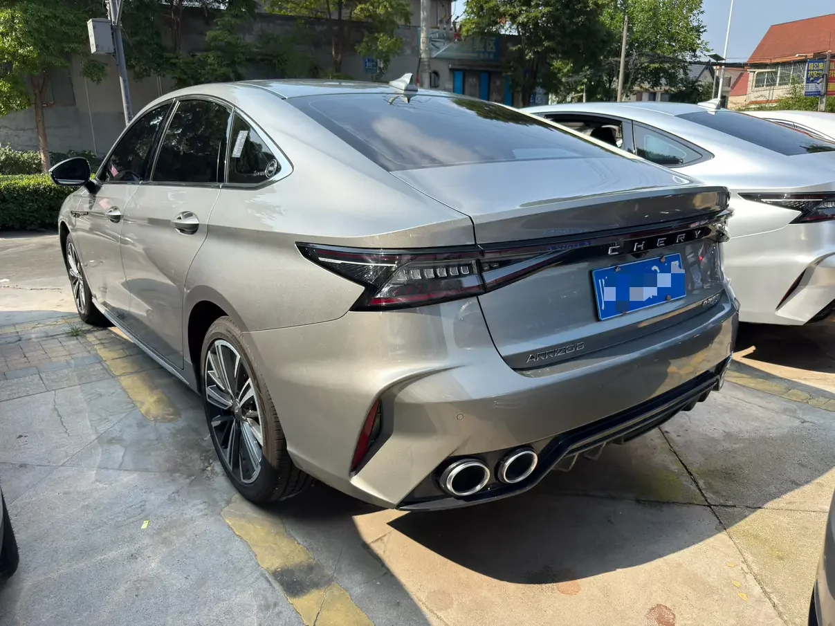Chery Arrizo 8