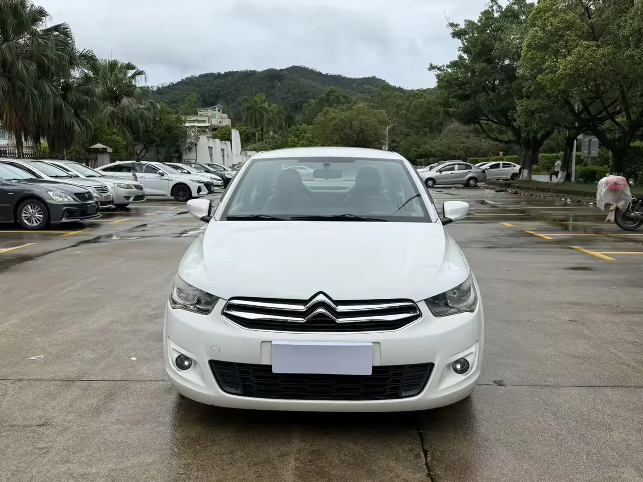 Citroën Elysee  из Китая