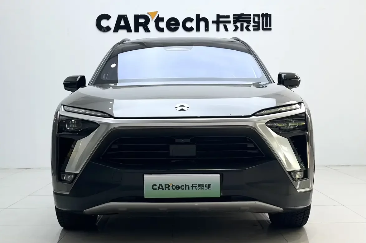 NIO ES8