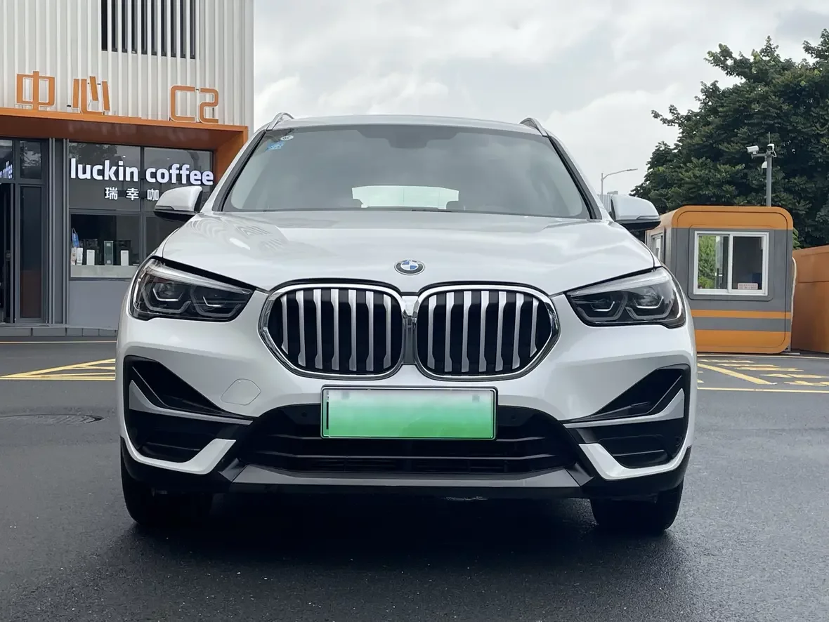 BMW X1 PHEV  из Китая