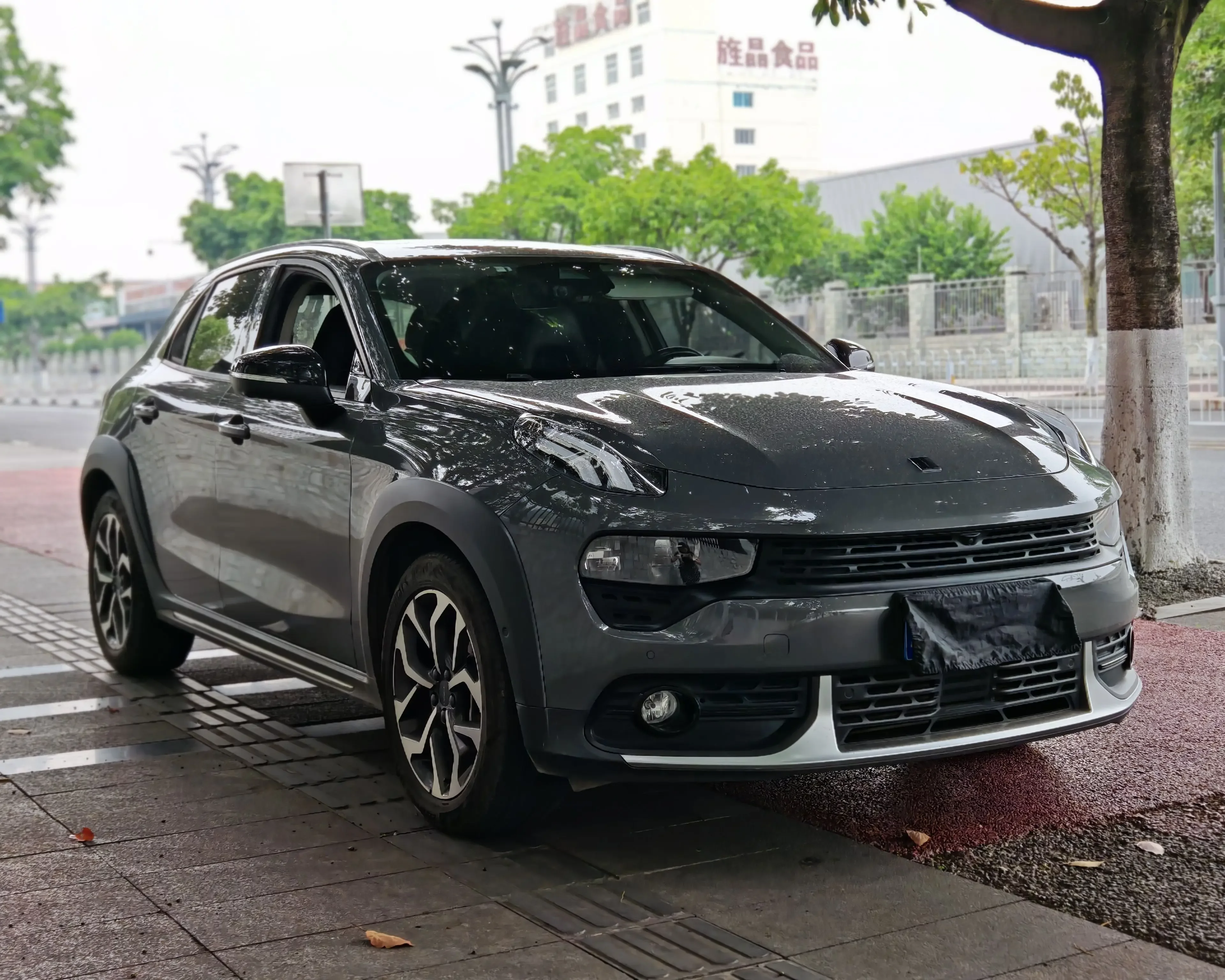 Lynk & Co 02