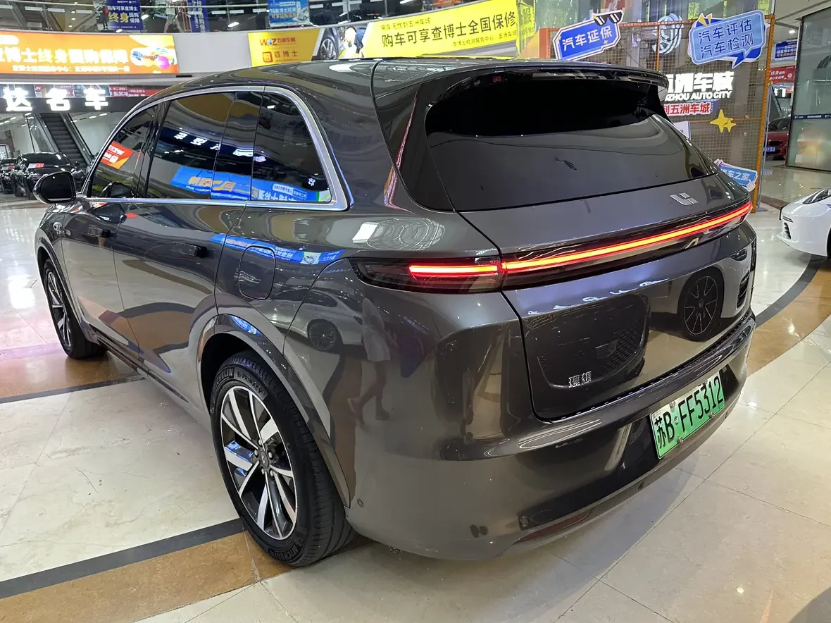 Lixiang L7
