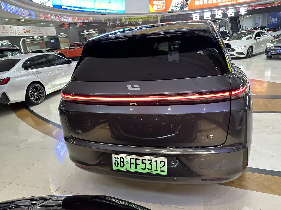 Lixiang L7