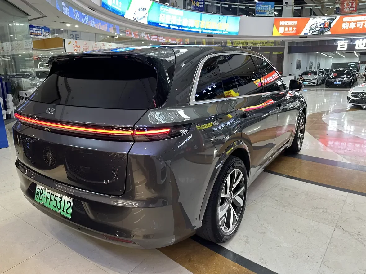 Lixiang L7