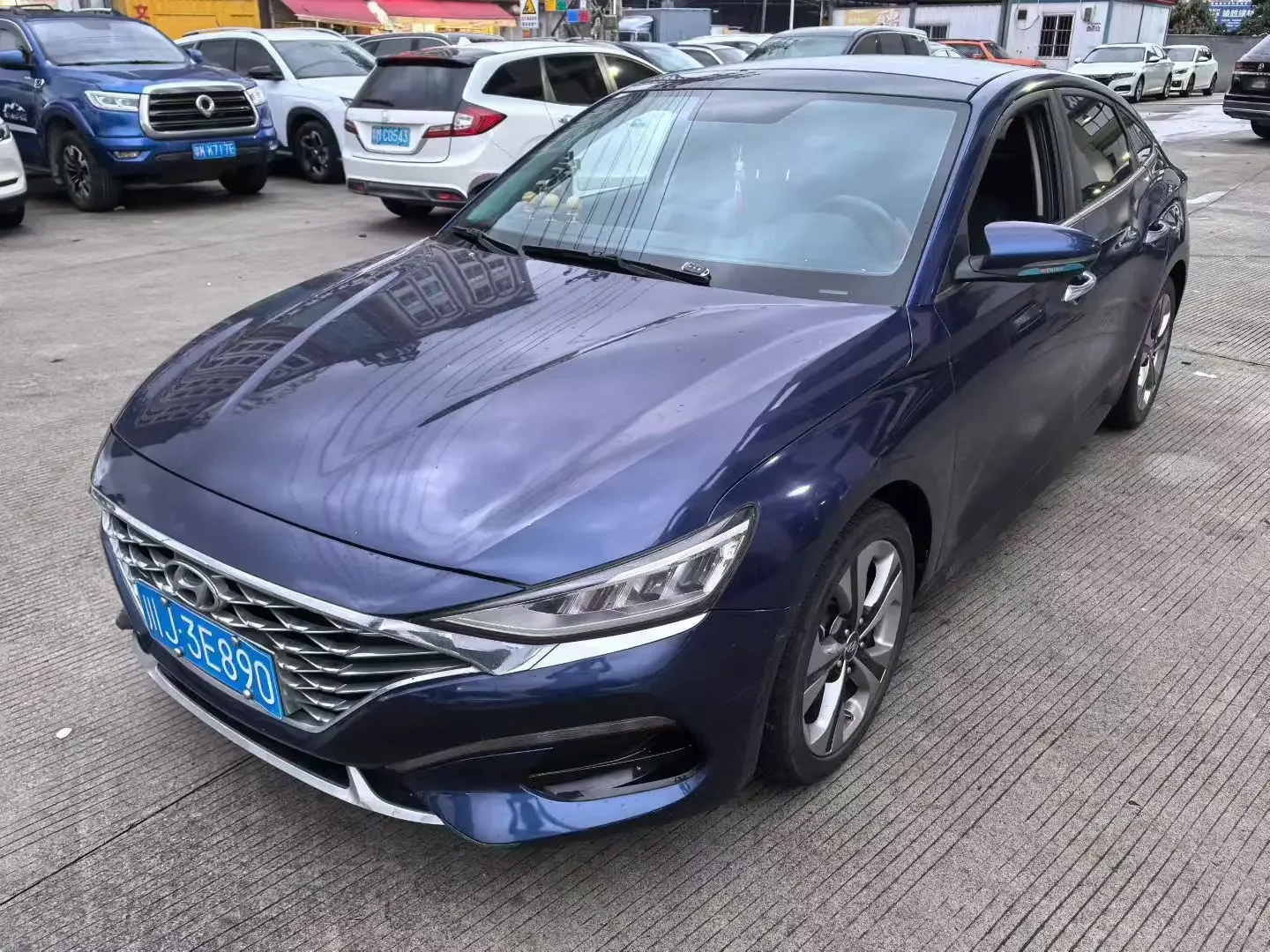 Hyundai Lafesta