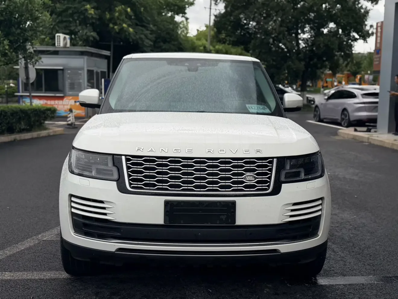 Land Rover range rover