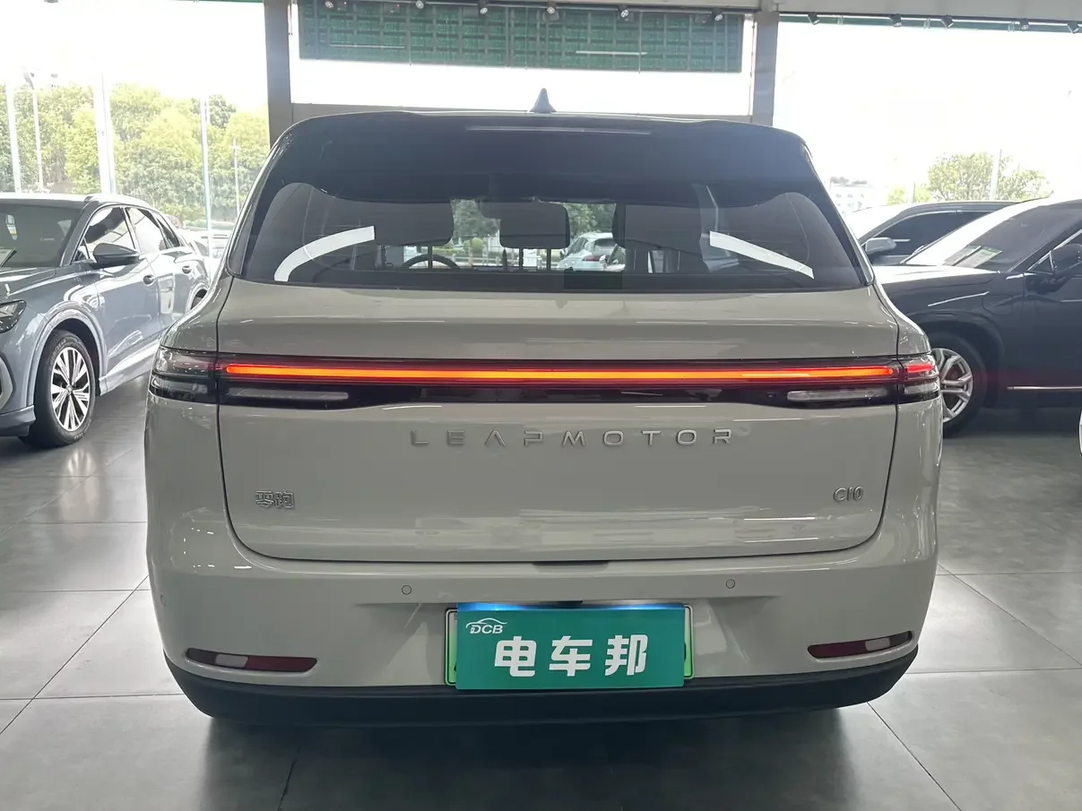 Leapmotor Zero running C10