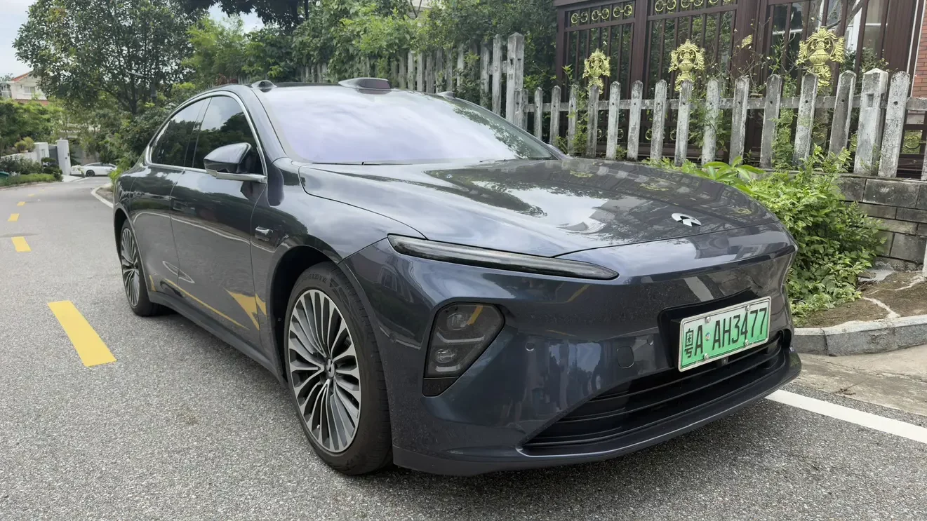 NIO ET7