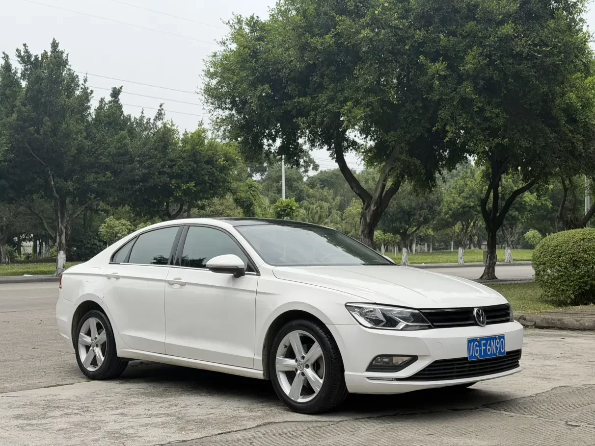 Volkswagen Lamando