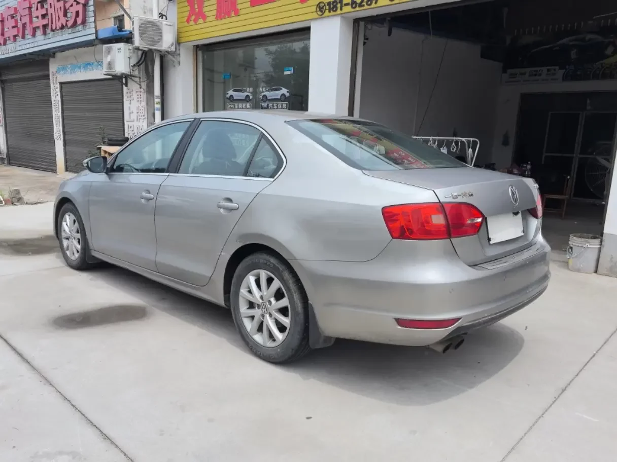 Volkswagen Sagitar