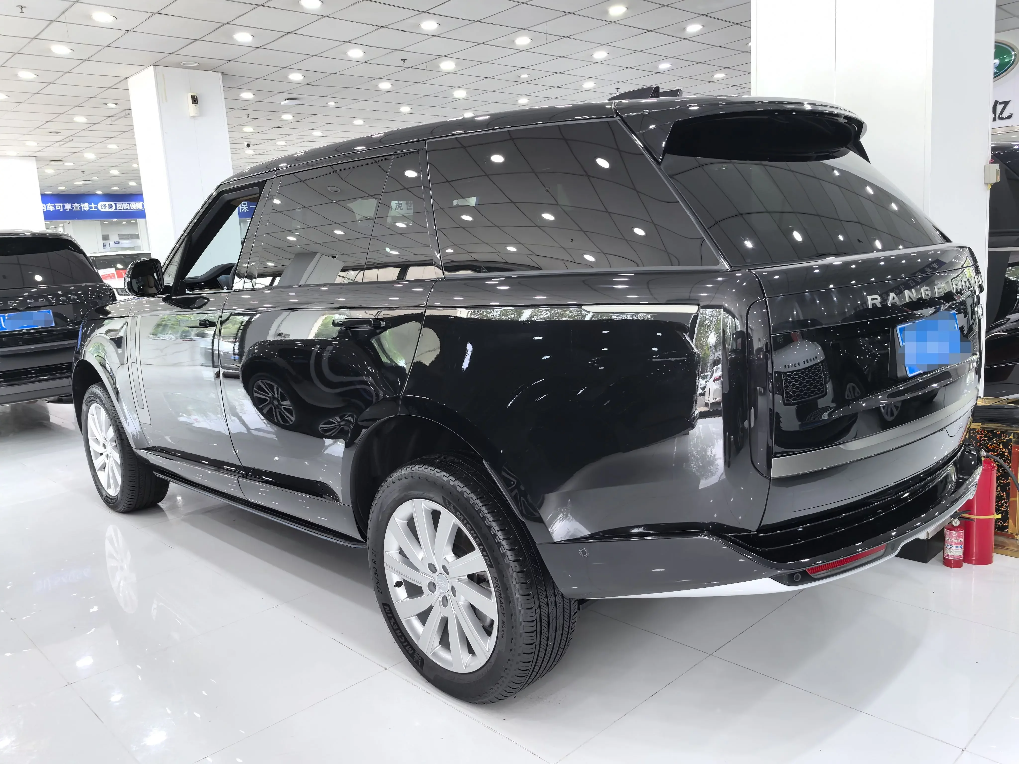 Land Rover range rover