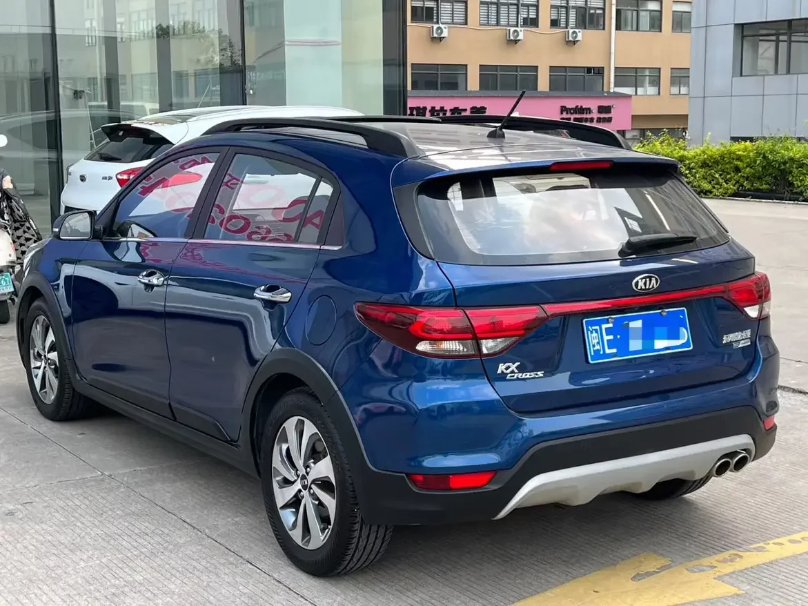 Kia KX CROSS