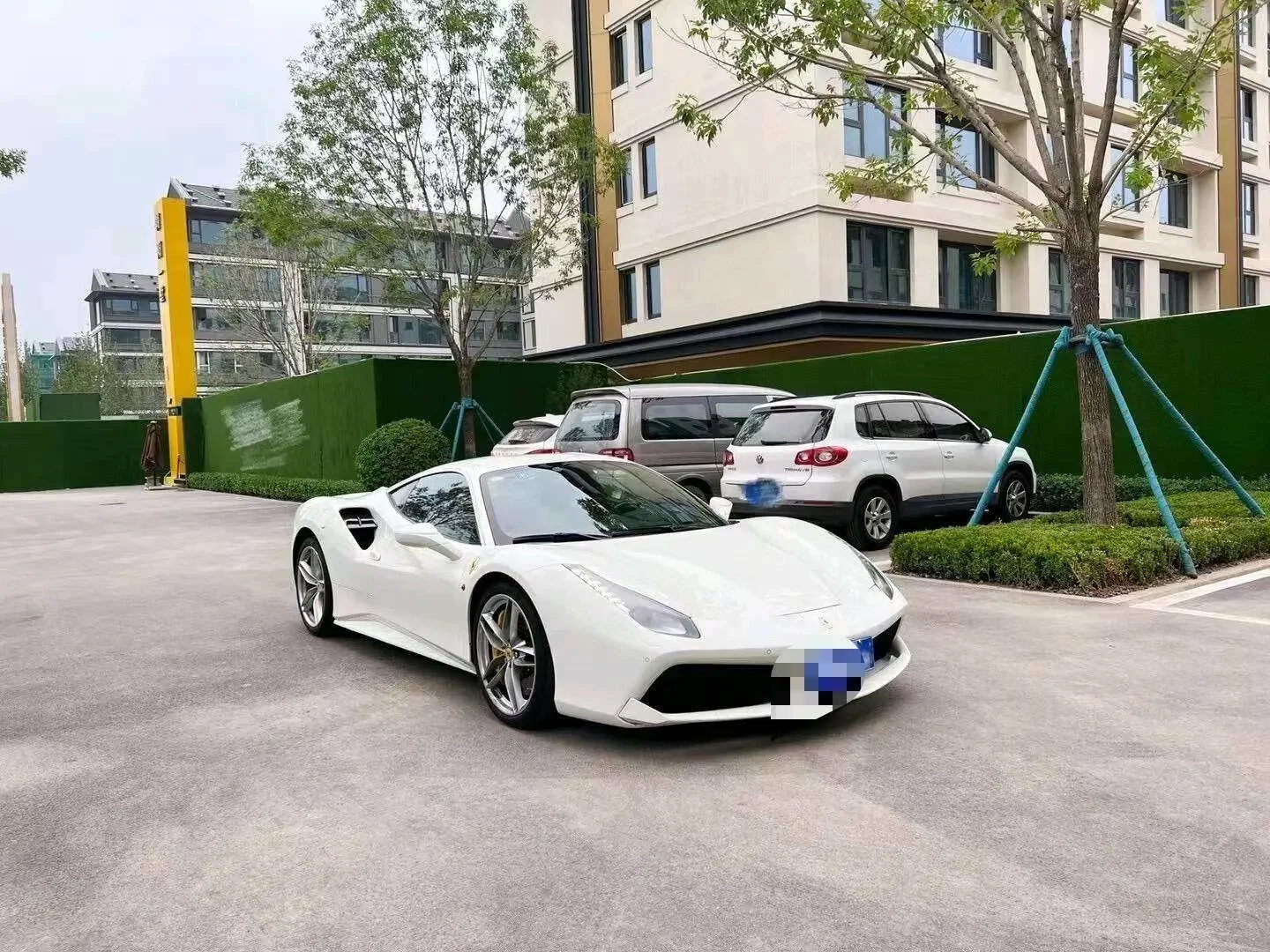 Ferrari 488
