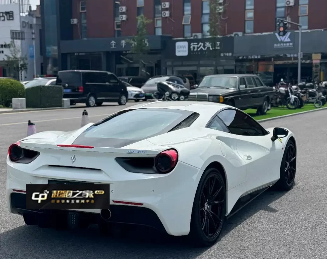 Ferrari 488