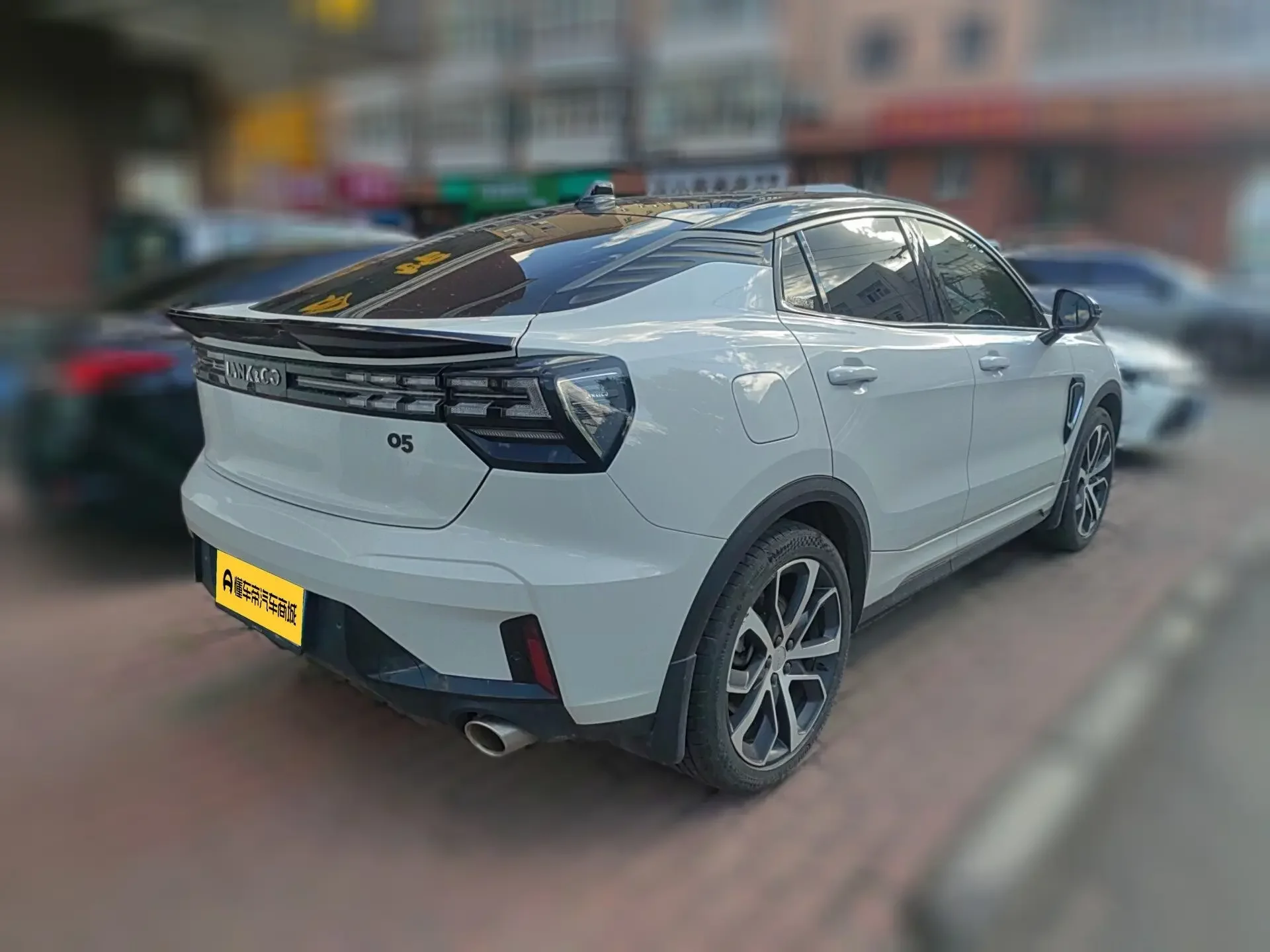 Lynk & Co 05