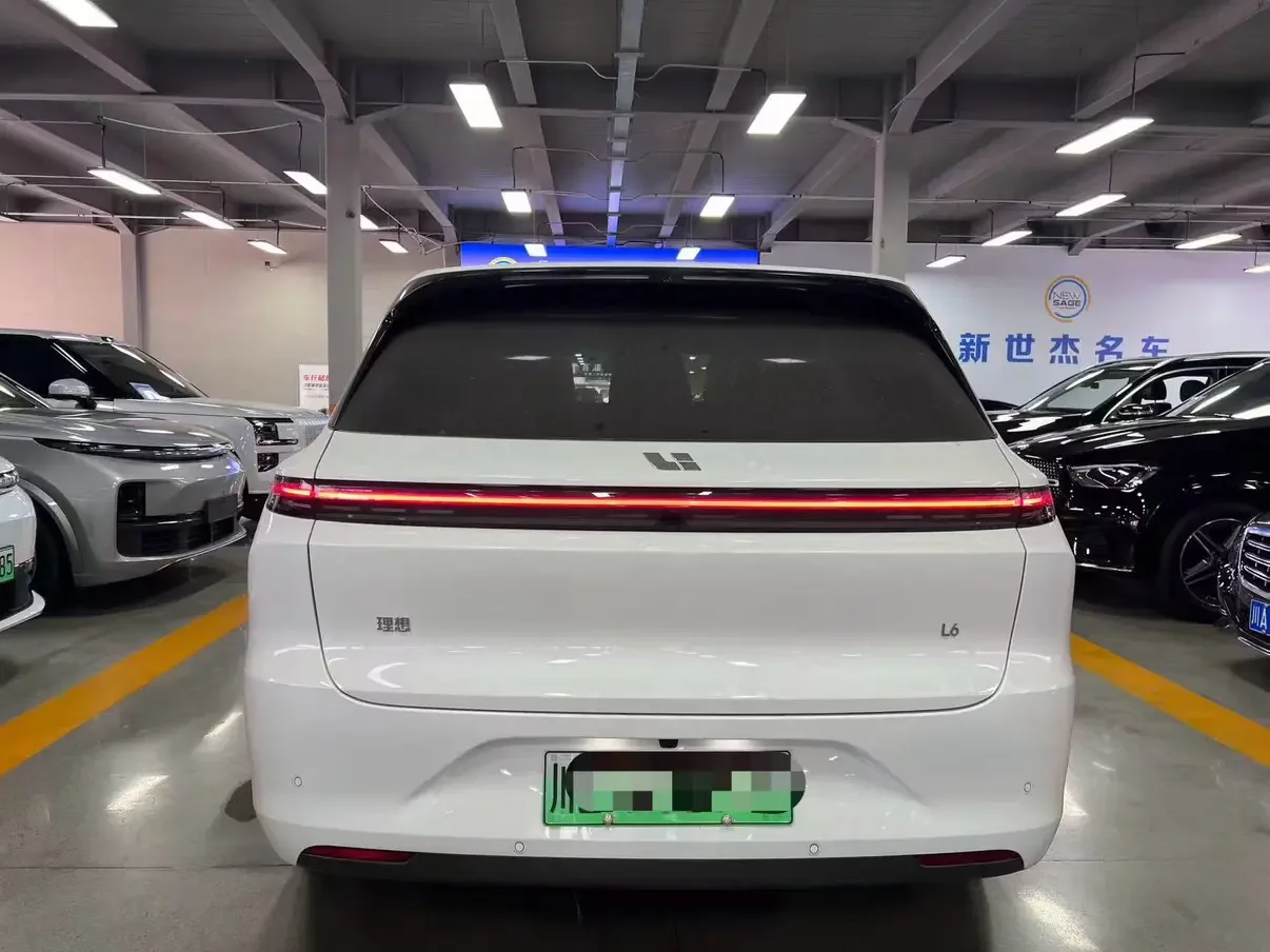 Lixiang L6