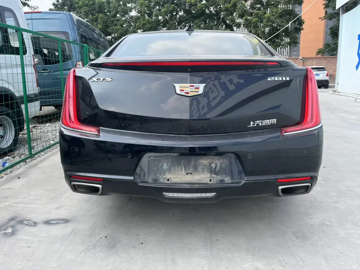 Cadillac XTS