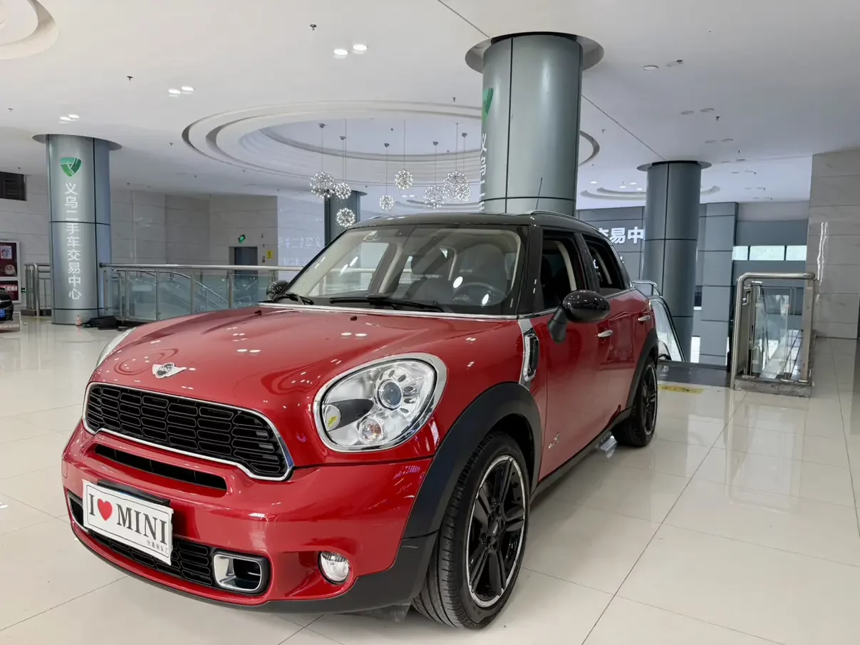 MINI COUNTRYMAN