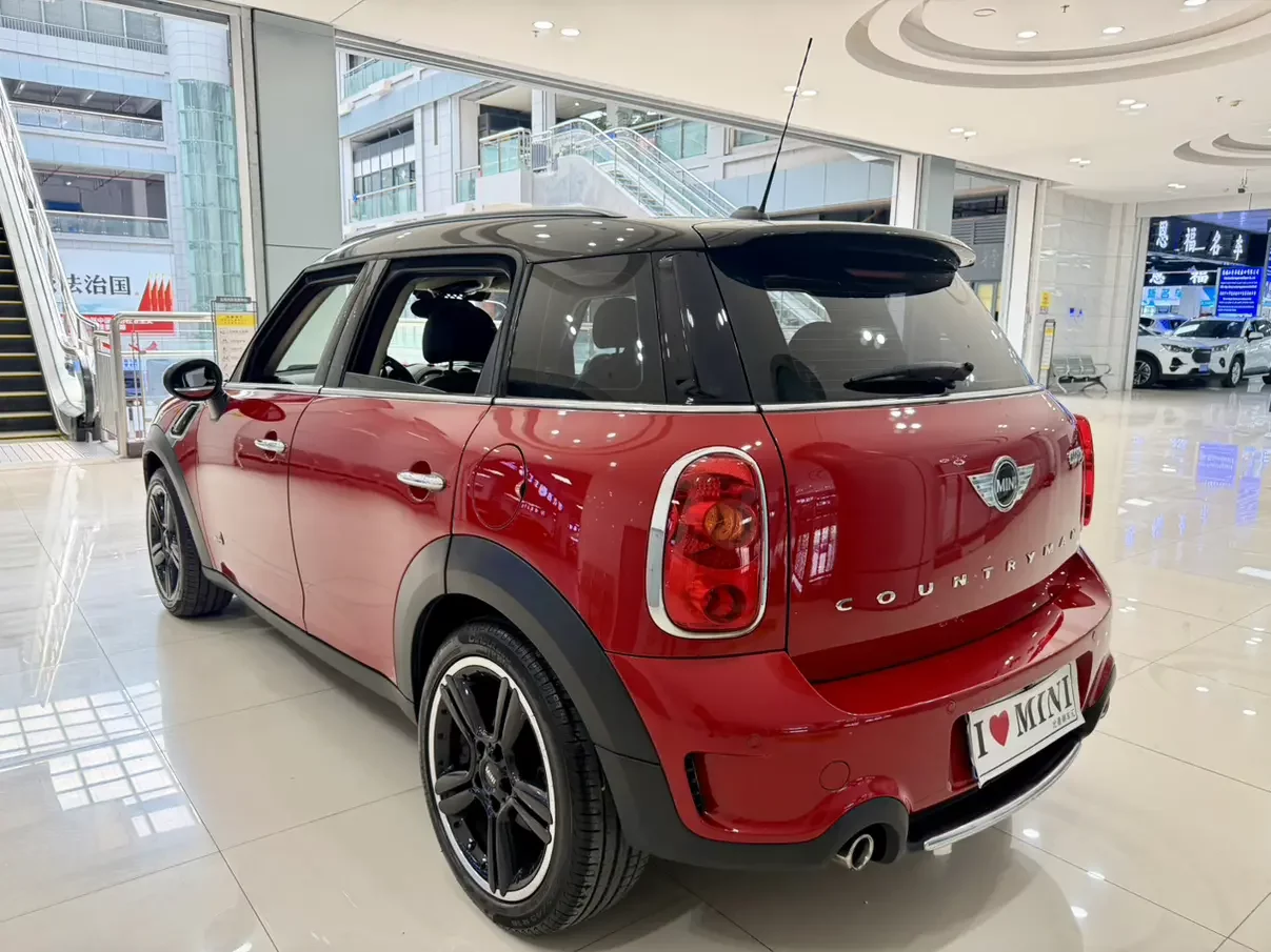 MINI COUNTRYMAN