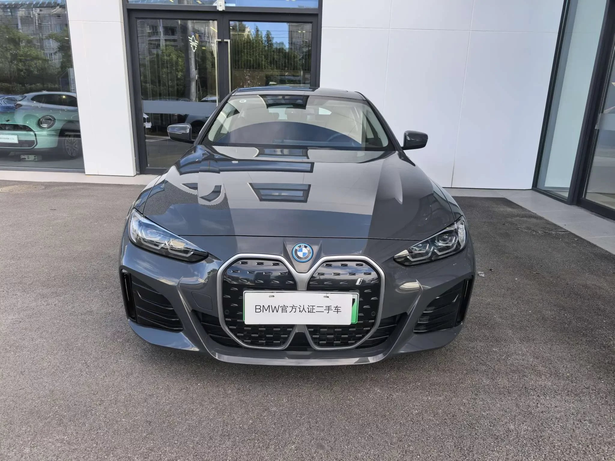BMW i4  из Китая