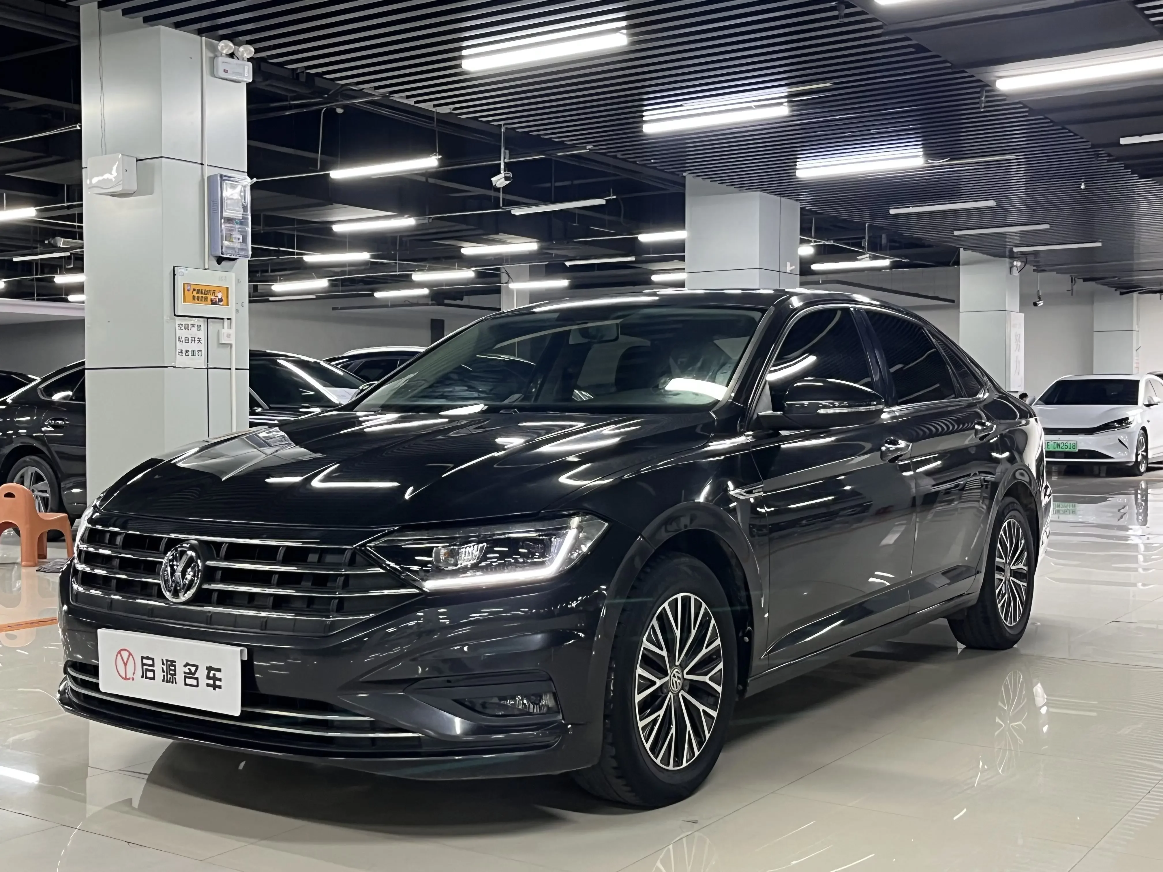 Volkswagen Sagitar