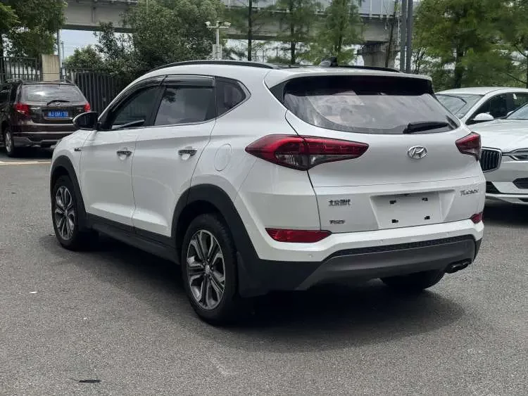 Hyundai Tucson L
