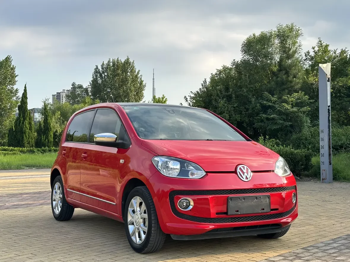 Volkswagen The public is up!