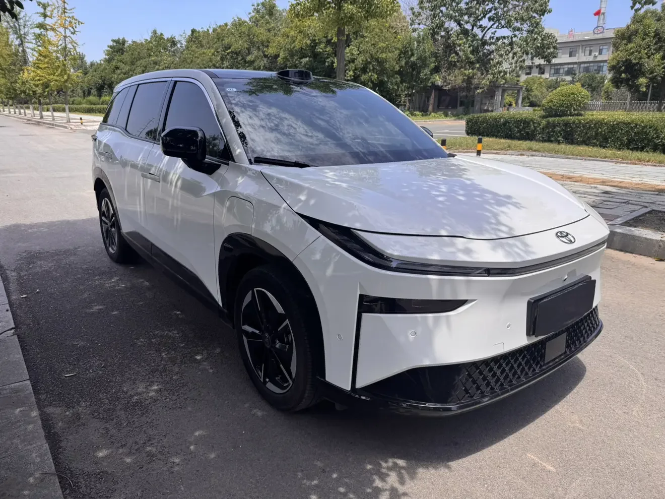 Toyota Bozhi 3X