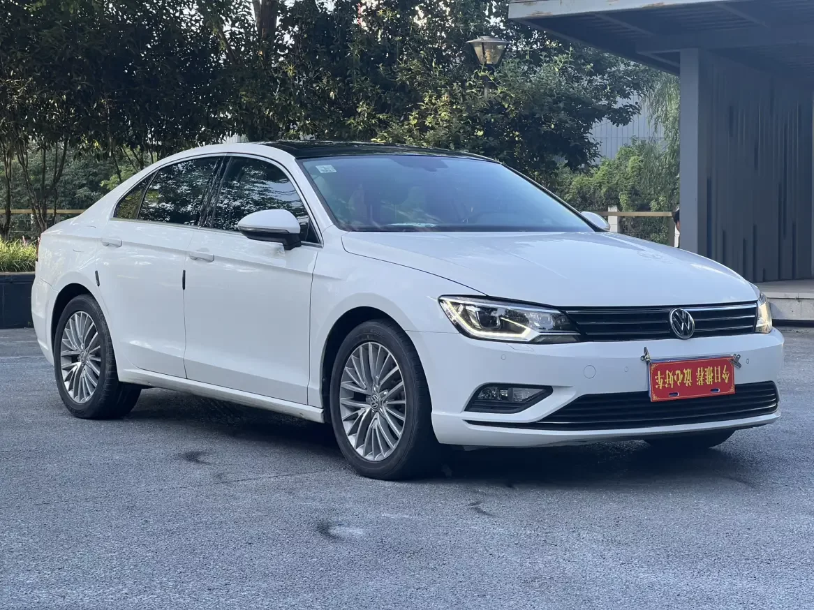 Volkswagen Lamando