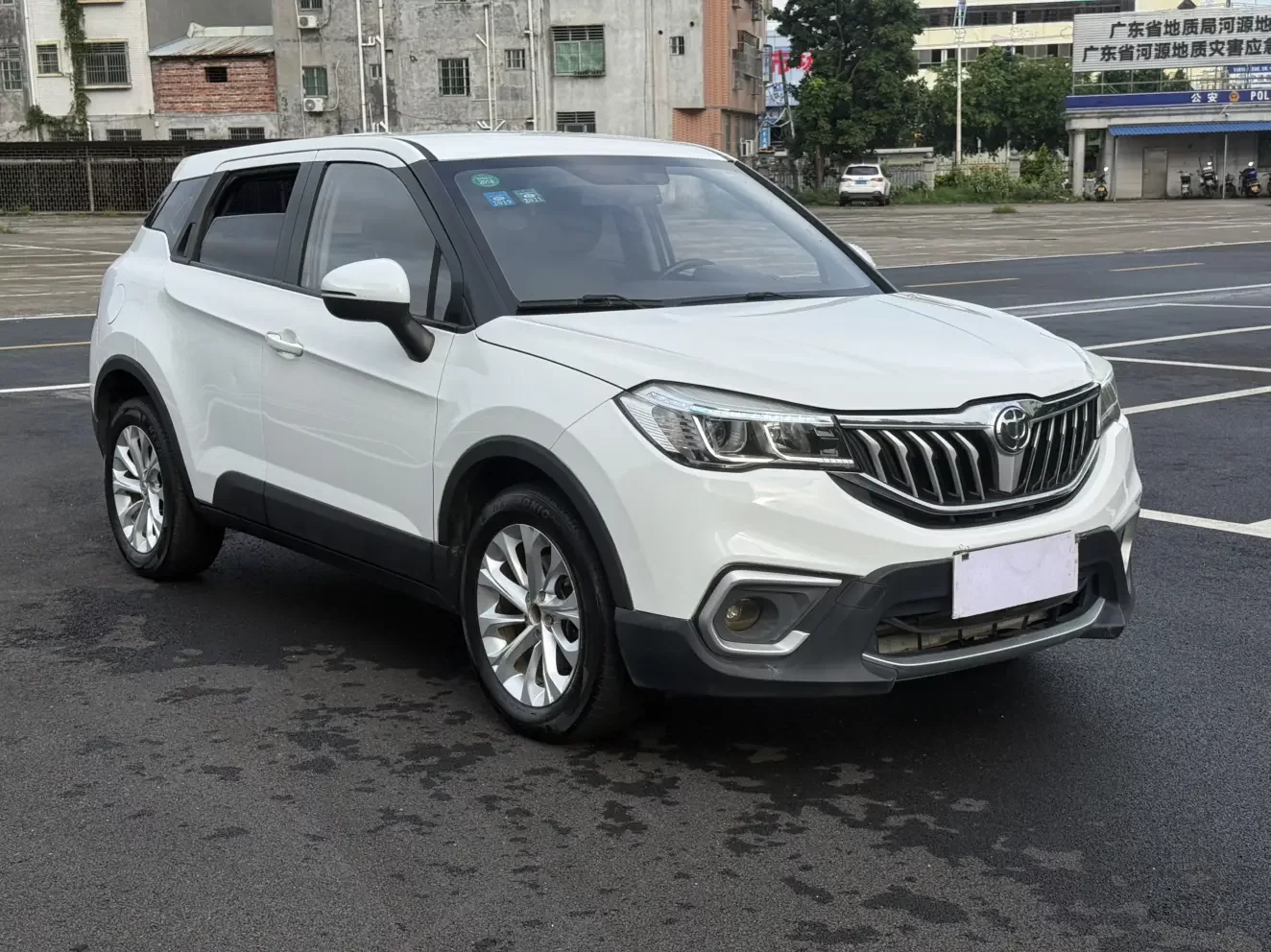 Brilliance China V3